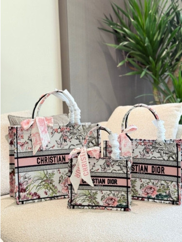 💕 디* 3D자수 쁘렝땅 에테 북 토트백 ( 중36cm )