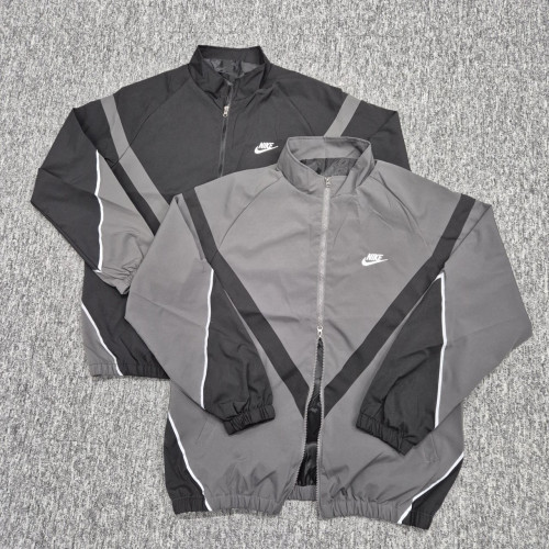 NK 브이배색 바람막이