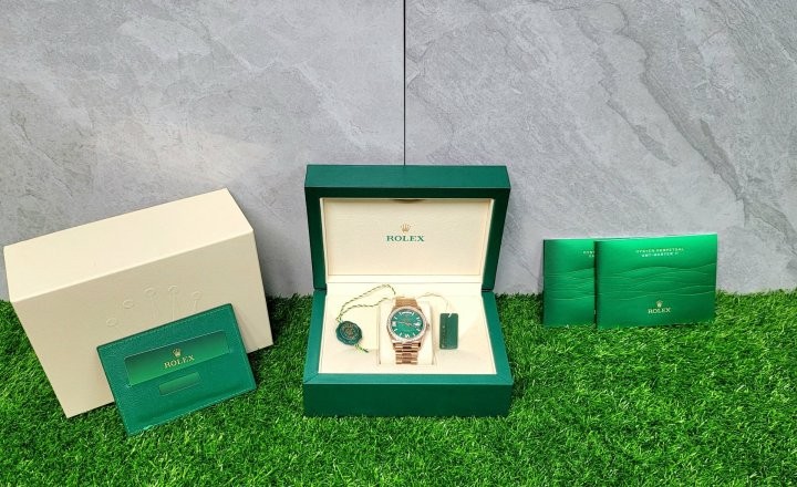 롤렉스 데이데이트36mm 18K로즈골드 금통 입고!!