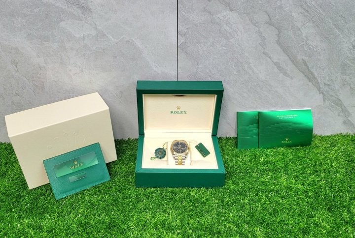 롤렉스 데이저스트41 옐로우골드 콤비 윔블던 쥬빌레 입고!!