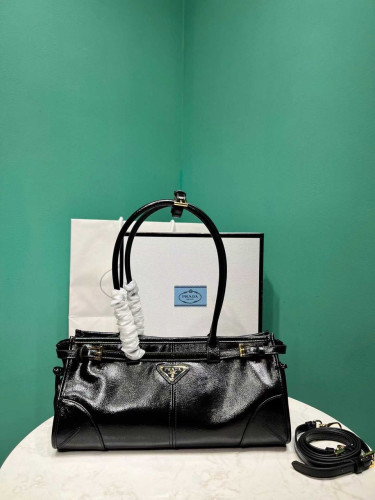 해배) Pr**a 럭스솔프 소프트백 (1BA426)