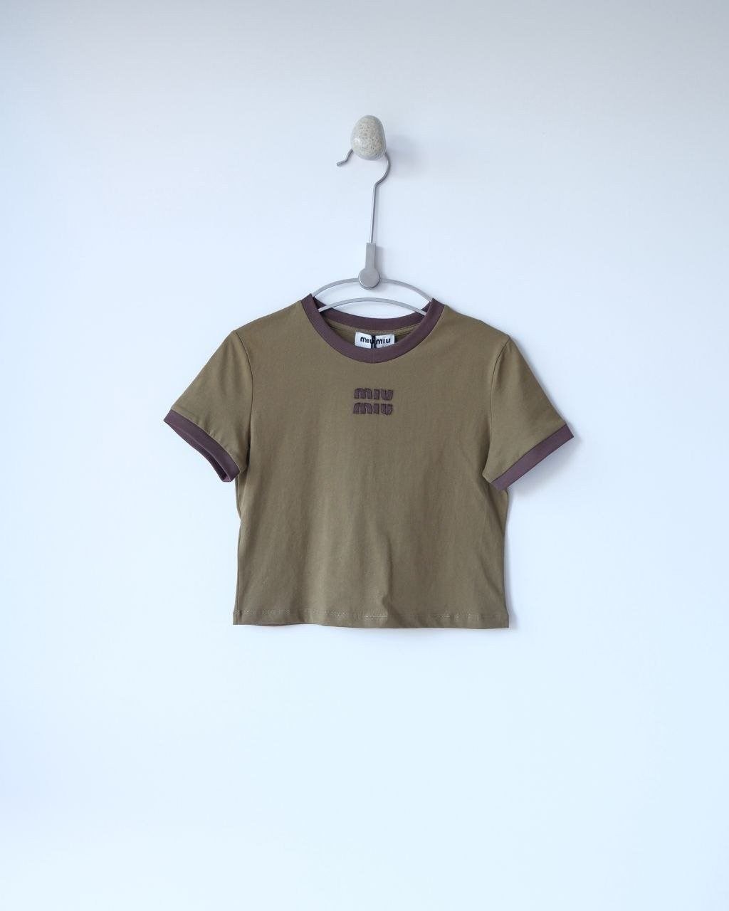 💕 미*** 26 컨템포러리 로고 티셔츠 - 수입