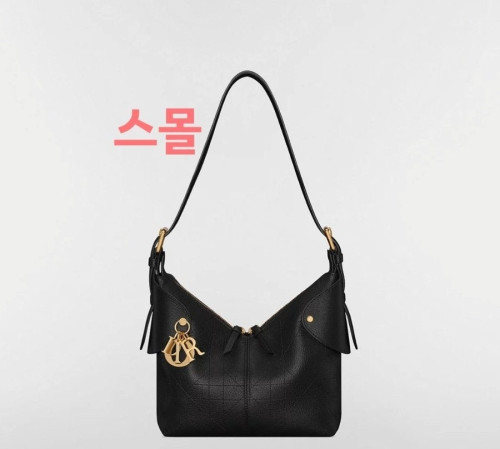 💕 디* Voyage 스몰 백 블랙 플랫 매크로까나쥬 그레인 송아지 가죽