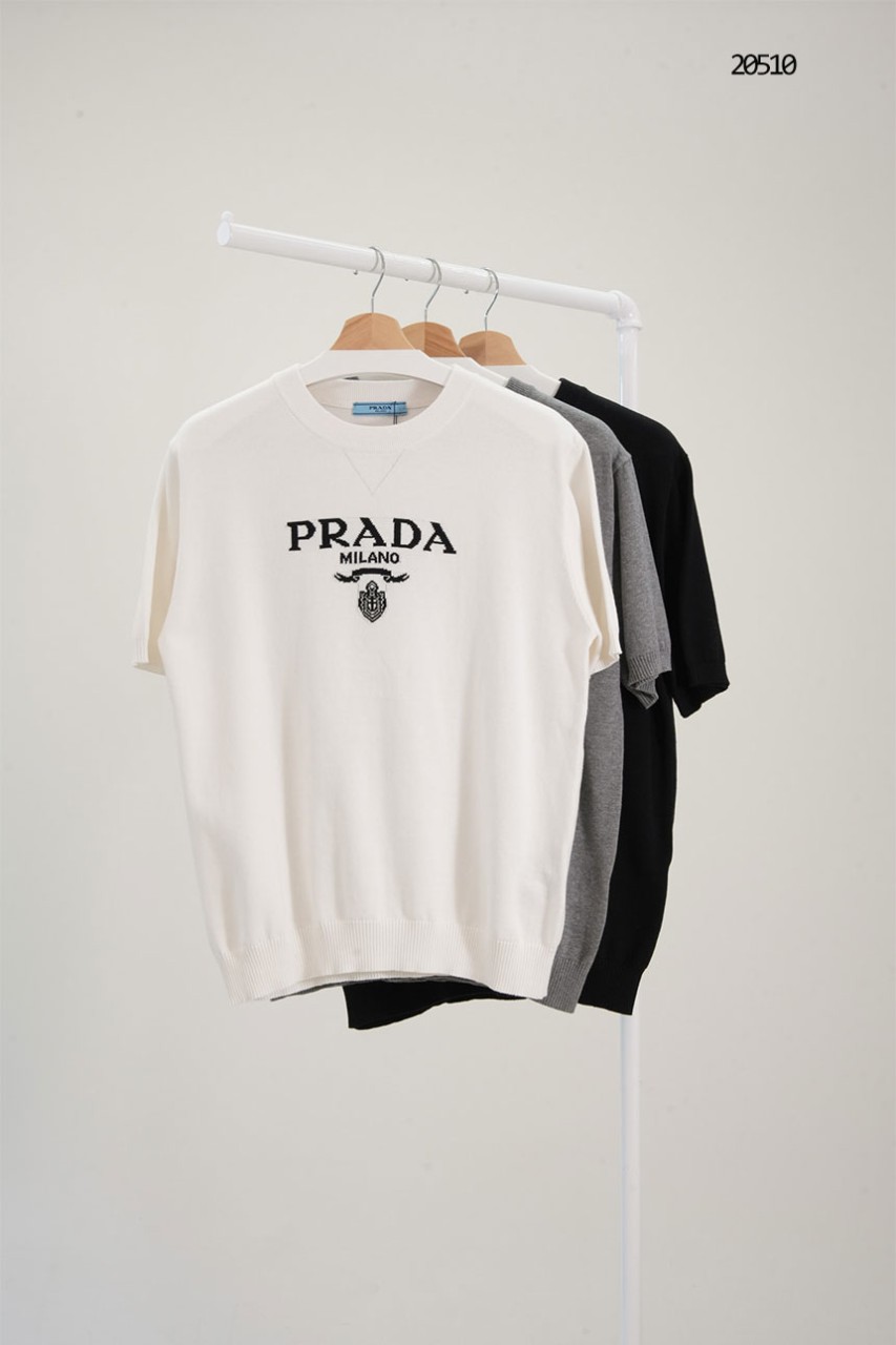 🔆 [PRADA] 프라다 시그니처 로고 반팔 니트 티셔츠 🔆