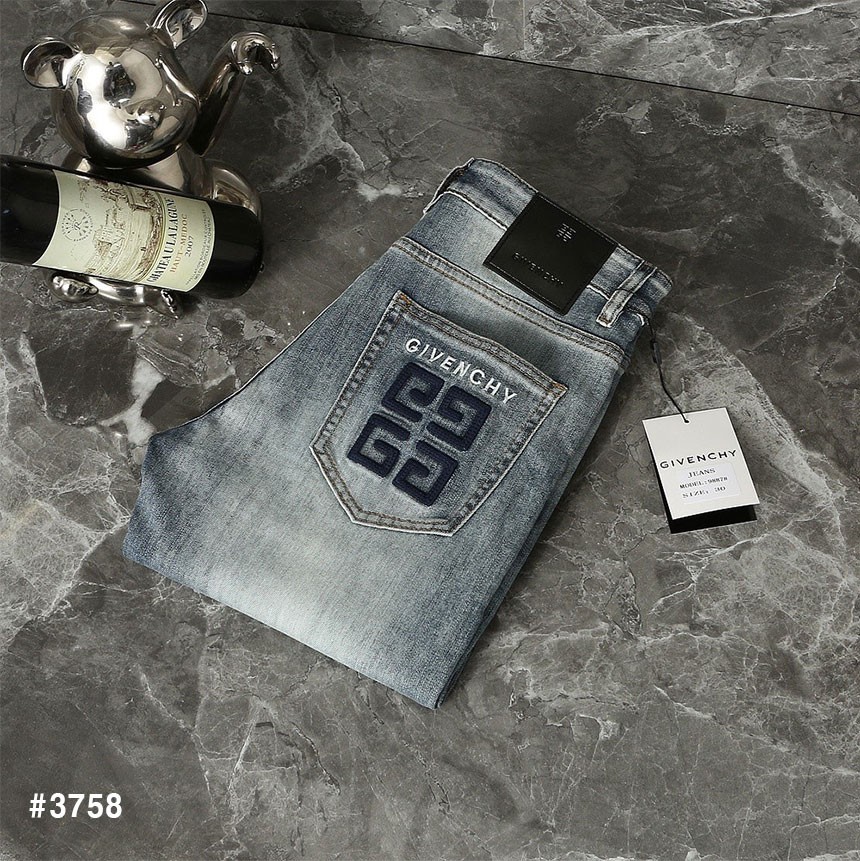 🍀 [GIVENCHY] 지방시 로고 자수 블랙패치 워싱 데님 팬츠🍀