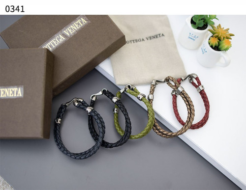 #보테가베네타 [BOTTEGA VENETA] 소가죽 고급 메탈 두줄 팔찌 신상 입고💢 #테그 #팔찌 #0341