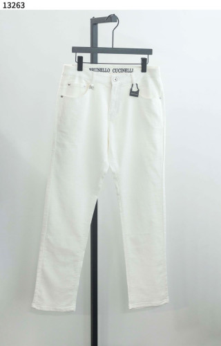 #브루넬로쿠치넬리 [Brunello Cucinelli] 화이트 콰로나 데님진 신상입고💢 #하의 #팬츠 #13263