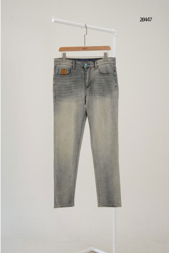 🔆 [Louis Vuitton] 루이비통 LV 스티치 백 포켓 워싱 슬림 데님진  🔆